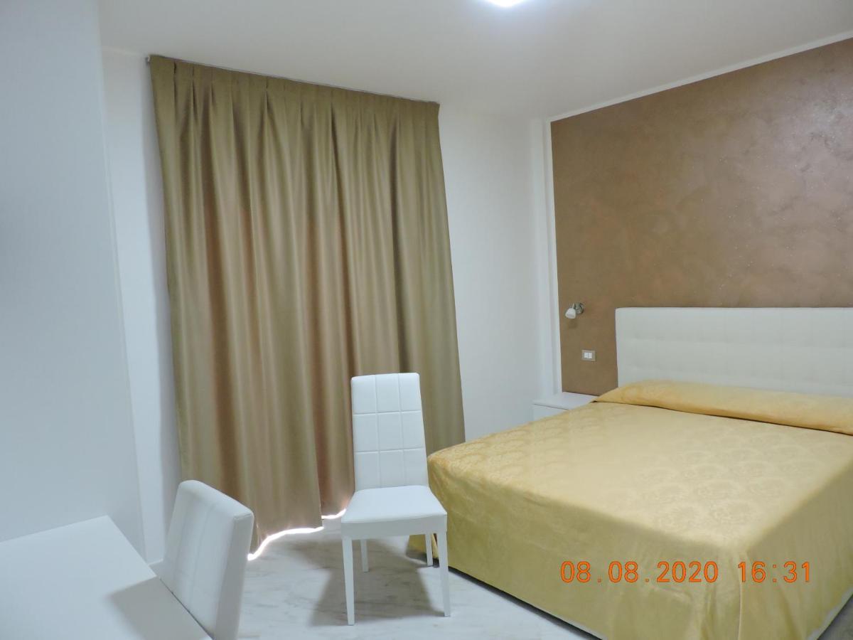 B&B Aquila Reale Portopalo Di Capo Passero Bagian luar foto