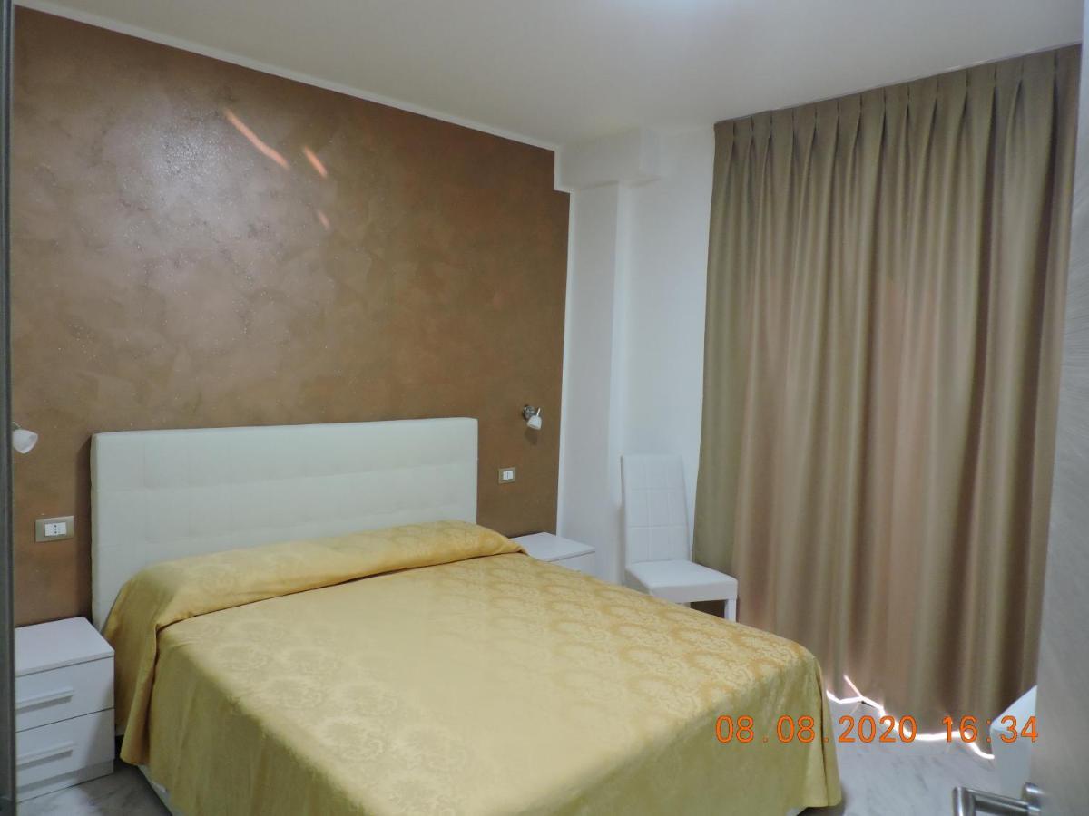 B&B Aquila Reale Portopalo Di Capo Passero Bagian luar foto