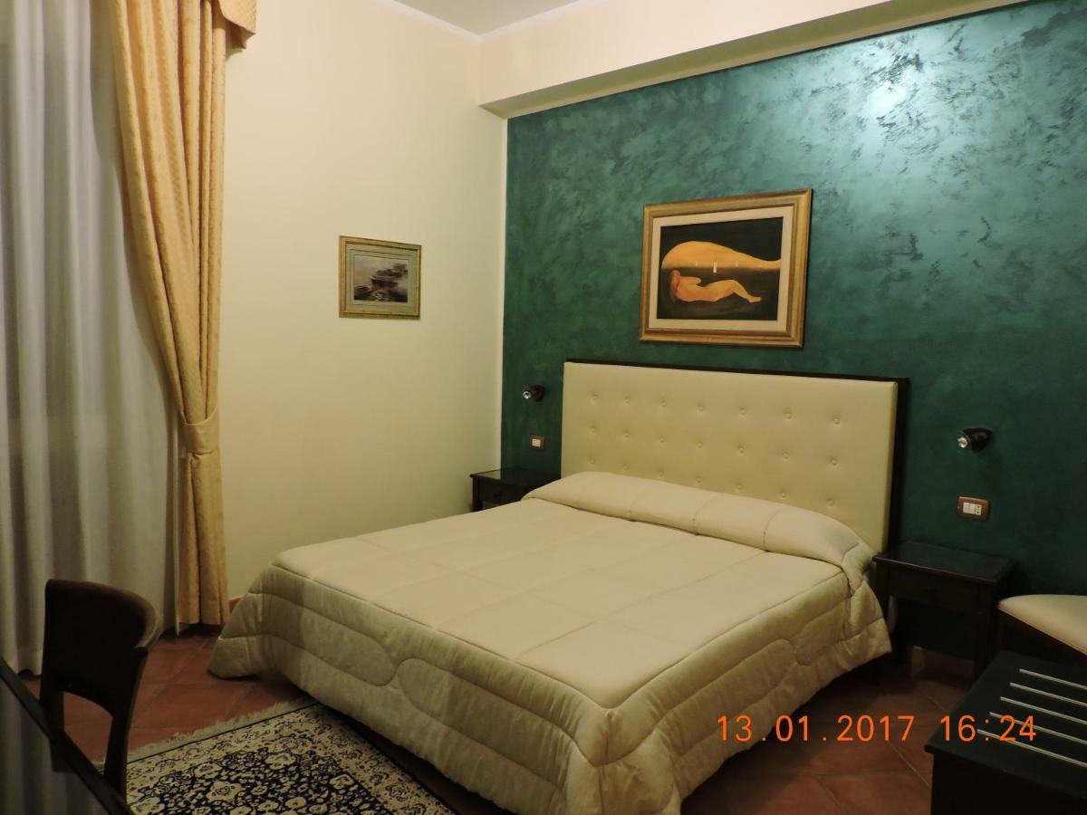 B&B Aquila Reale Portopalo Di Capo Passero Bagian luar foto