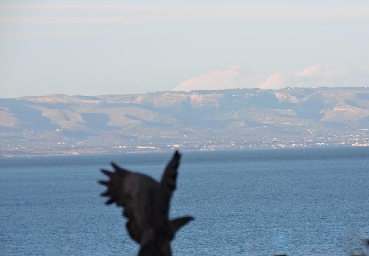 B&B Aquila Reale Portopalo Di Capo Passero Bagian luar foto