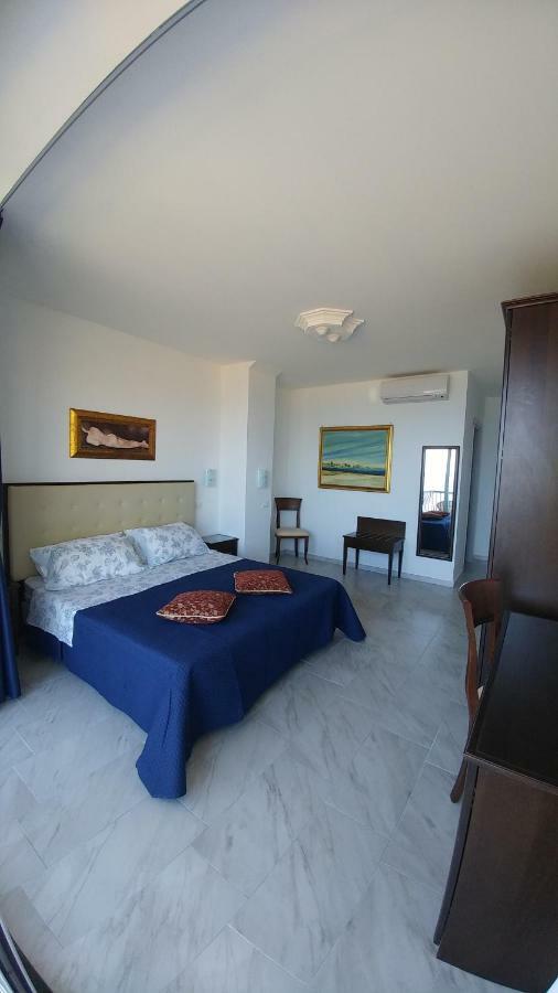 B&B Aquila Reale Portopalo Di Capo Passero Bagian luar foto